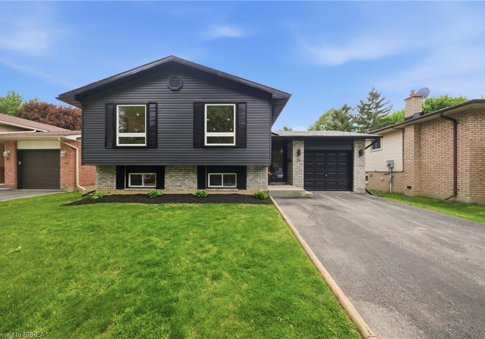 23-myrtleville-drive-brantford-ontario-40828957