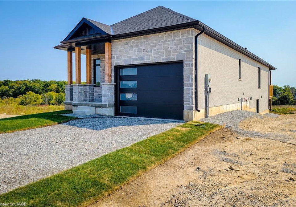 137-pike-creek-drive-cayuga-ontario-40828961