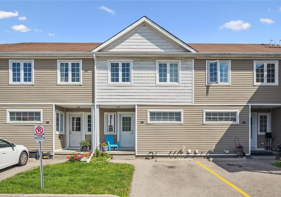 23-howe-drive-kitchener-ontario-40828989
