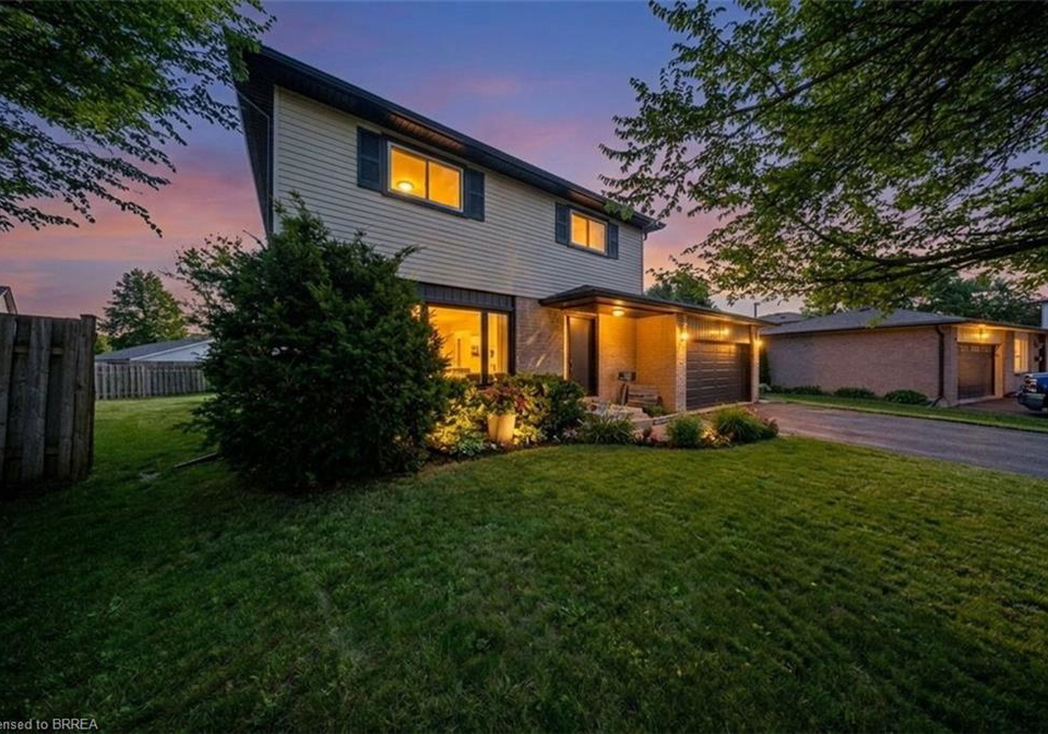 35-rose-court-paris-ontario-40829027
