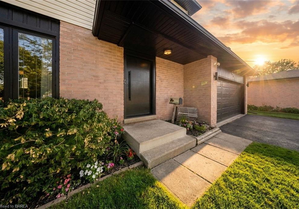 35-rose-court-paris-ontario-40829027