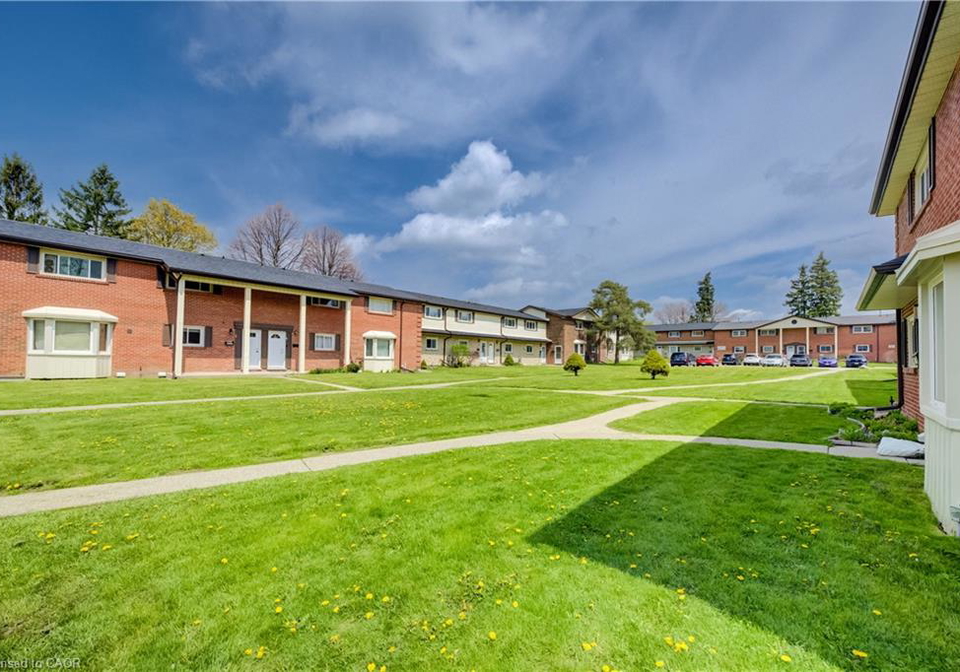160-jansen-avenue-kitchener-ontario-40829041