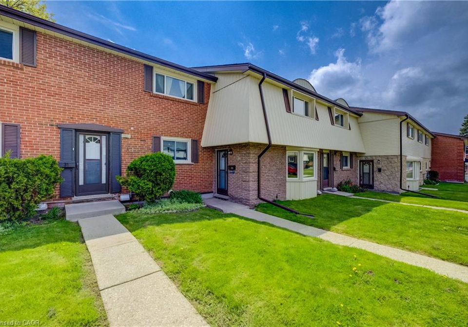 160-jansen-avenue-kitchener-ontario-40829041