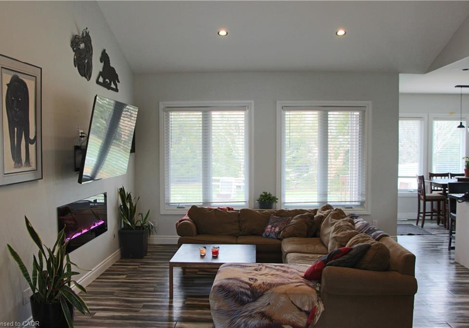 38812-vienna-street-varna-ontario-40829046