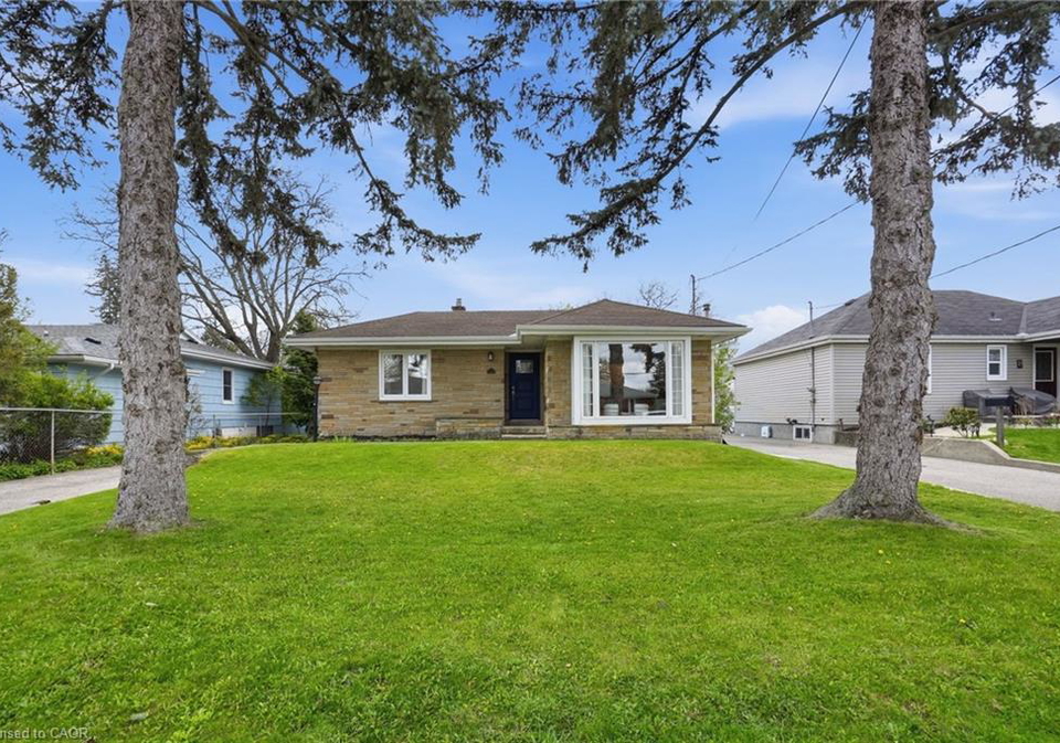23-mcmaster-avenue-dundas-ontario-40829047