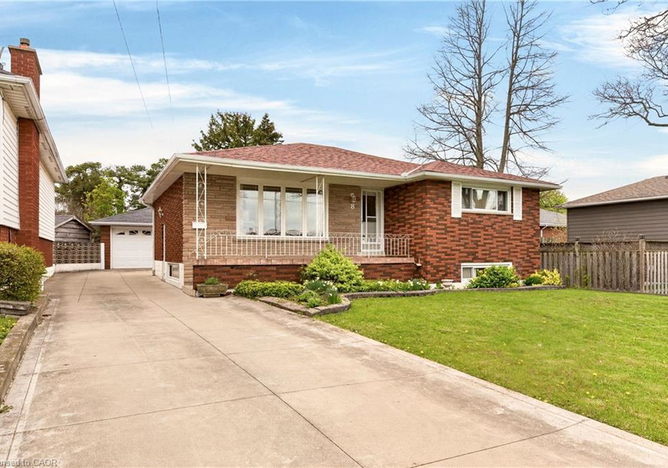 8-lorraine-drive-hamilton-ontario-40829055
