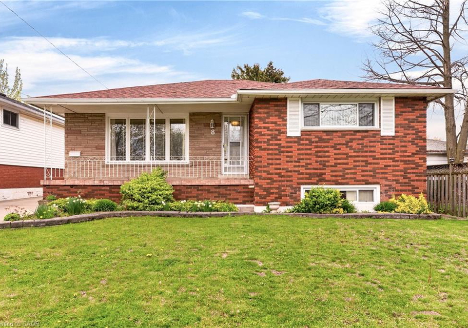 8-lorraine-drive-hamilton-ontario-40829055