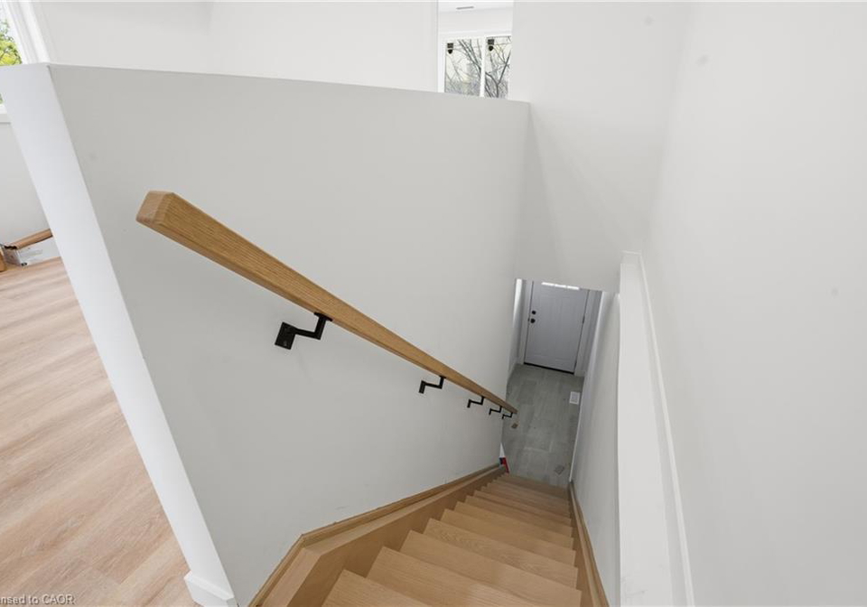 1049-glencairn-avenue-north-york-ontario-40829069