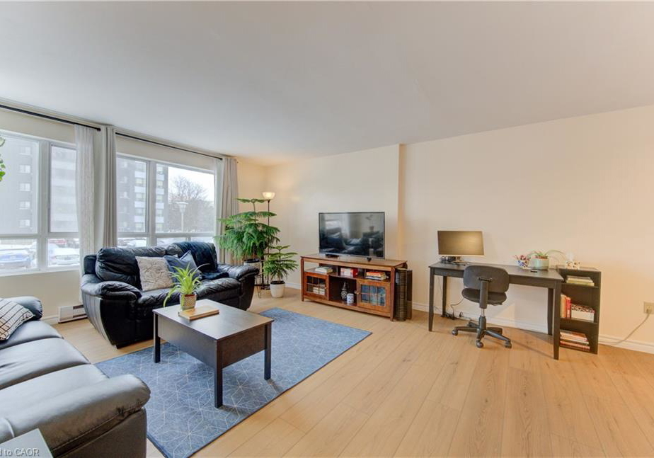 65-highland-crescent-kitchener-ontario-40829071