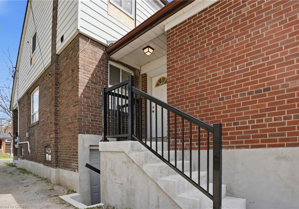 1049-glencairn-avenue-north-york-ontario-40829079