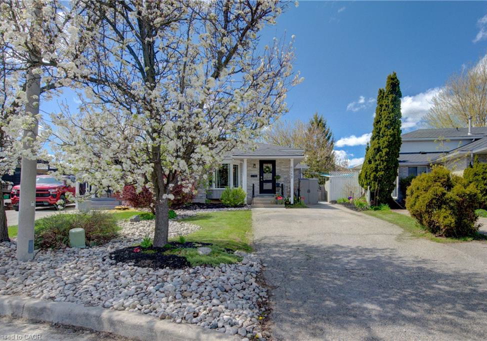 626-settlersfield-court-waterloo-ontario-40829080