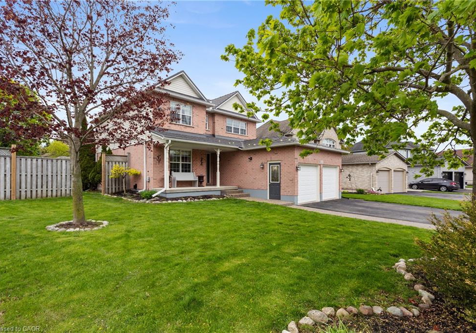 1-hilltop-drive-ayr-ontario-40829144