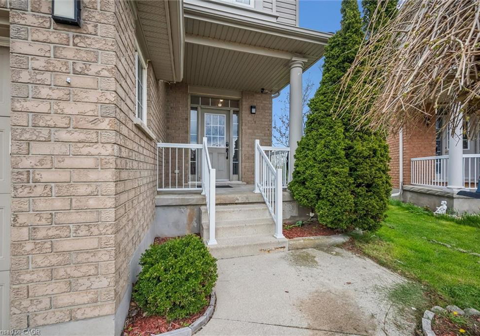 96-hay-crescent-cambridge-ontario-40829157