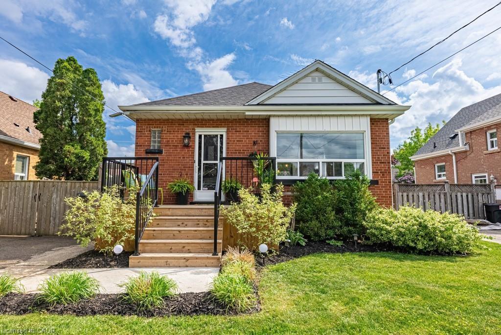 42-sharon-avenue-hamilton-ontario-40829180