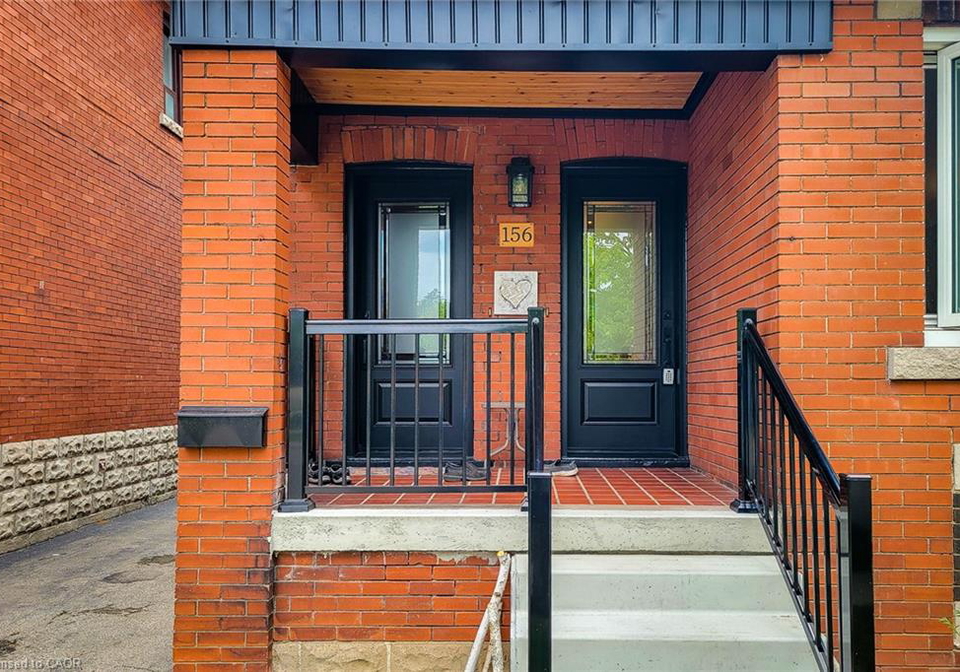 156-park-row-s-hamilton-ontario-40829185