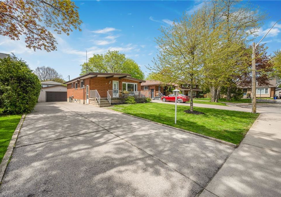 3-tanager-court-hamilton-ontario-40829202