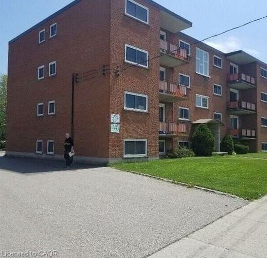 12-westmount-road-w-kitchener-ontario-40829212