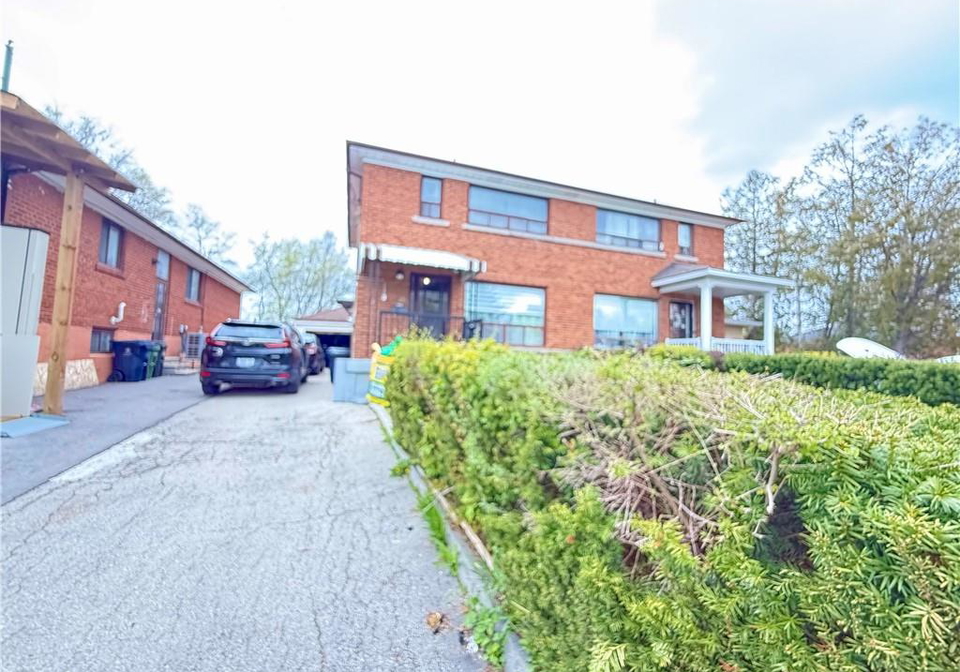 70-fernando-road-toronto-ontario-40829239