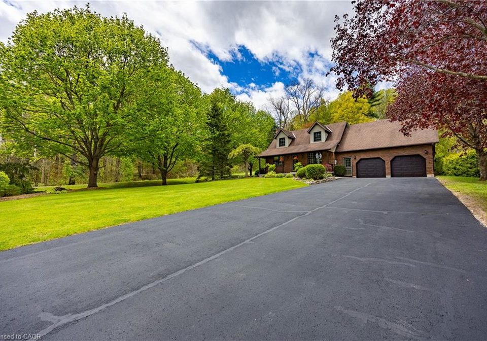 1-bostwick-crescent-lynedoch-ontario-40829240