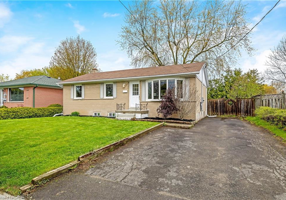 39-mcgilvray-crescent-georgetown-ontario-40829248