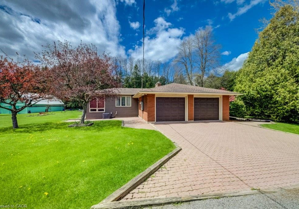 2236-governors-road-hamilton-ontario-40829274