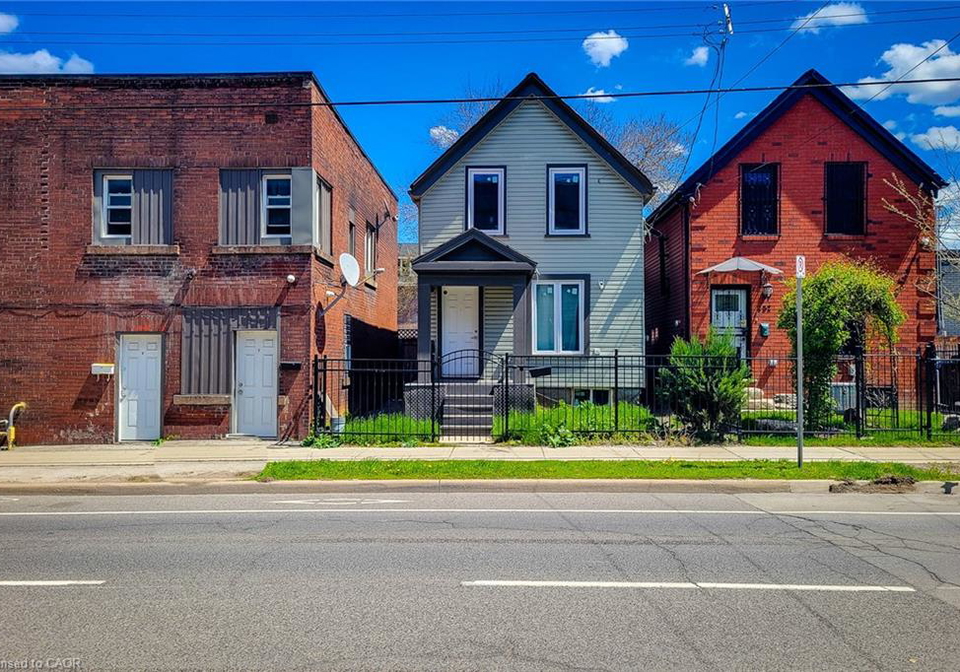 334-gage-avenue-n-hamilton-ontario-40829284