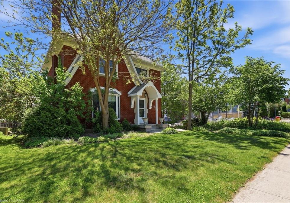 859-queens-boulevard-kitchener-ontario-40829291