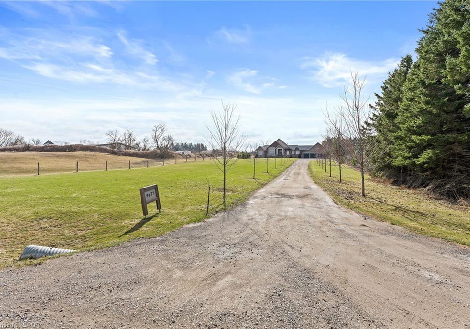 9677-tenth-sideroad-erin-ontario-40829329