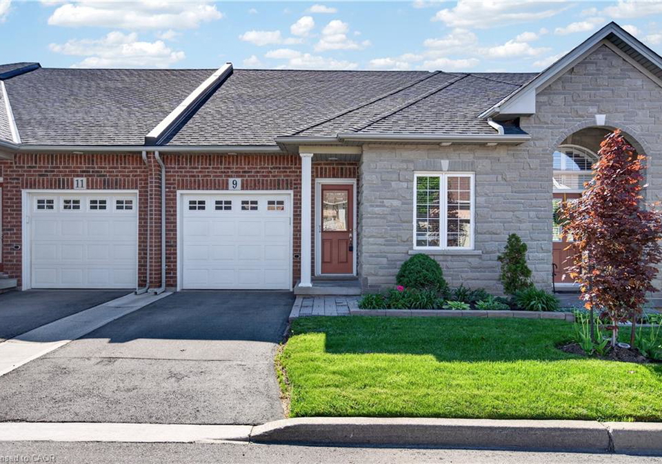 9-manitoulin-trail-glanbrook-ontario-40829358