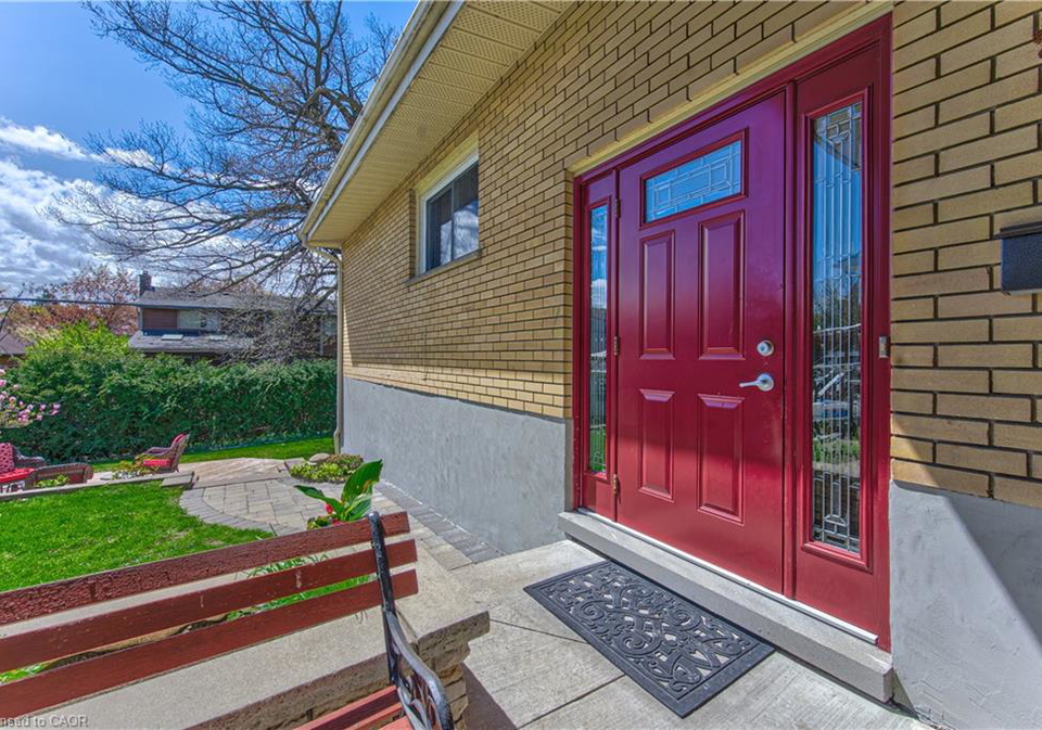 119-trafalgar-avenue-kitchener-ontario-40829374