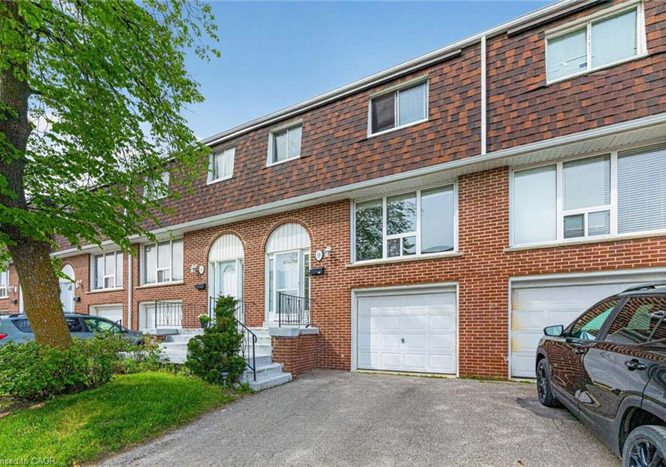 2380-bromsgrove-road-mississauga-ontario-40829377