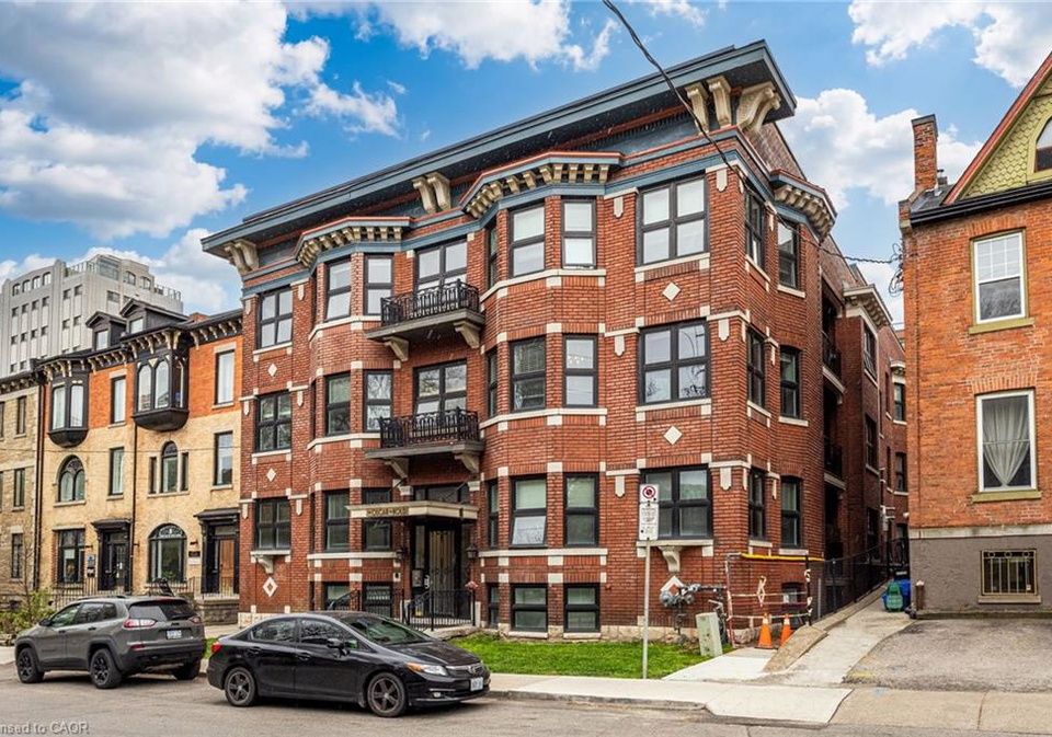 27-bold-street-hamilton-ontario-40829383