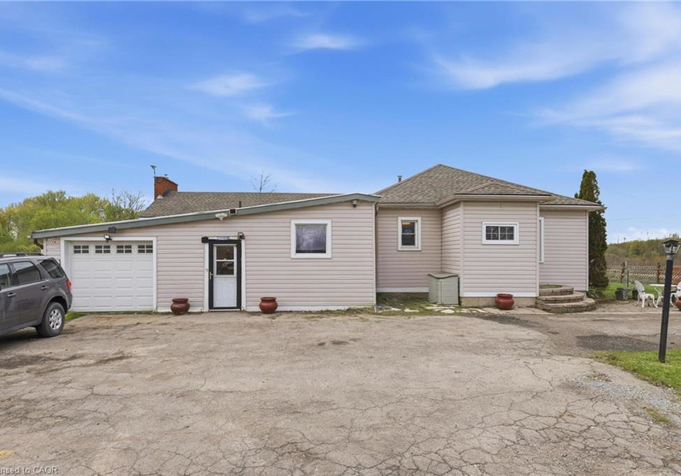 2934-baker-road-niagara-falls-ontario-40829397
