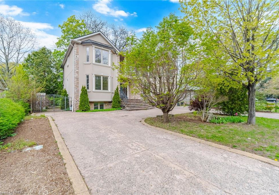 12-pioneer-drive-mississauga-ontario-40829459