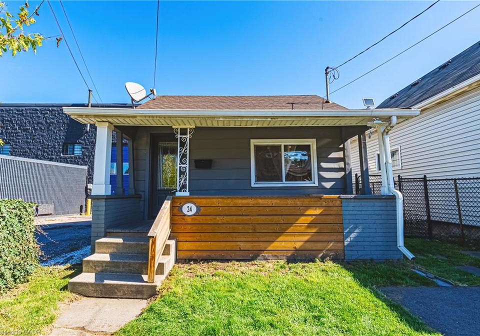 24-rowanwood-street-hamilton-ontario-40829508