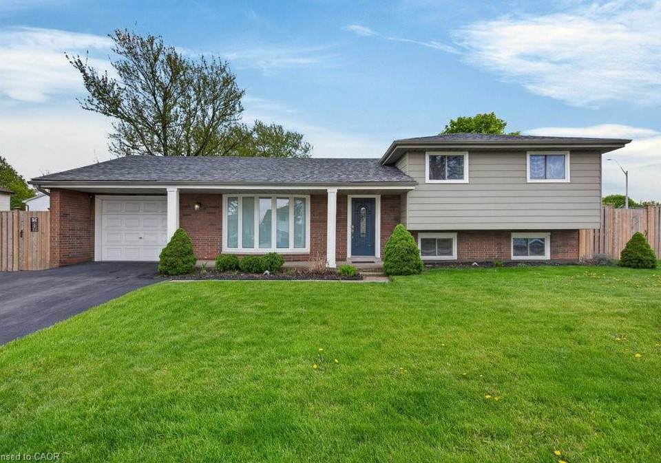 4-camelot-drive-hamilton-ontario-40829524
