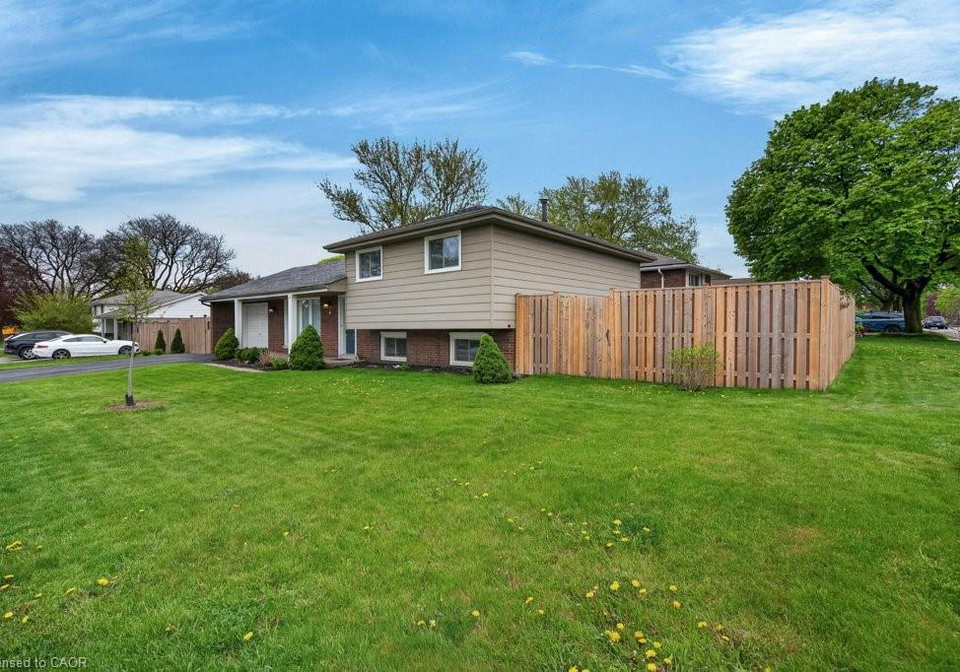 4-camelot-drive-hamilton-ontario-40829524