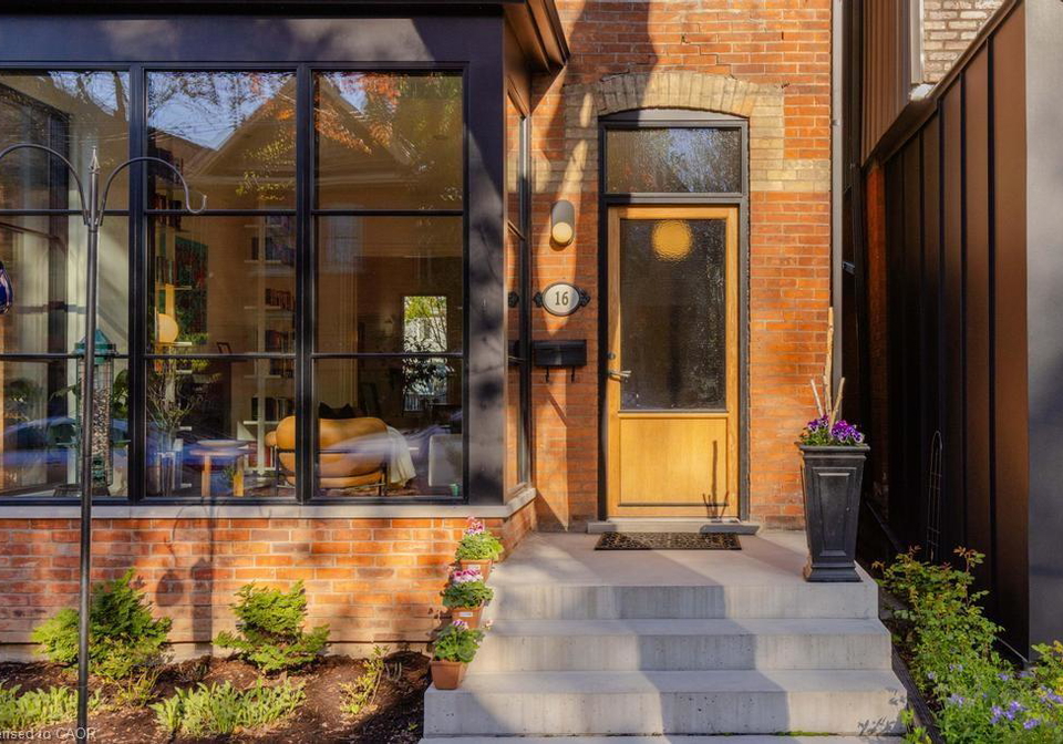 16-bruce-street-hamilton-ontario-40829530