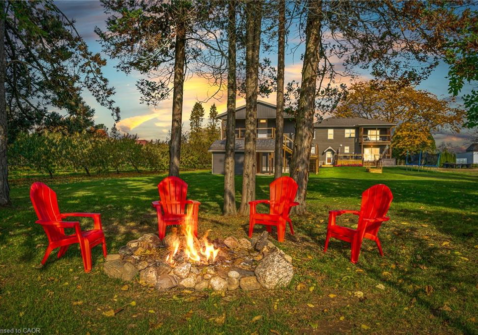43-scott-street-niagara-on-the-lake-ontario-40829561