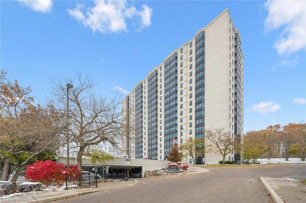 35-green-valley-drive-kitchener-ontario-40829596