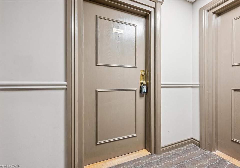 35-green-valley-drive-kitchener-ontario-40829596