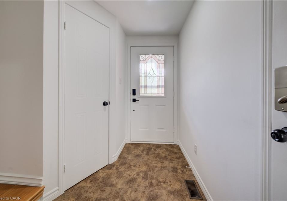 466a-exmoor-street-waterloo-ontario-40829611