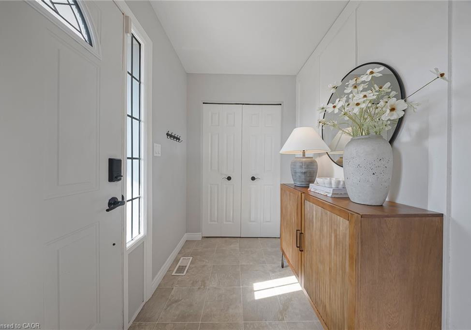 18-mountain-mint-crescent-kitchener-ontario-40829625
