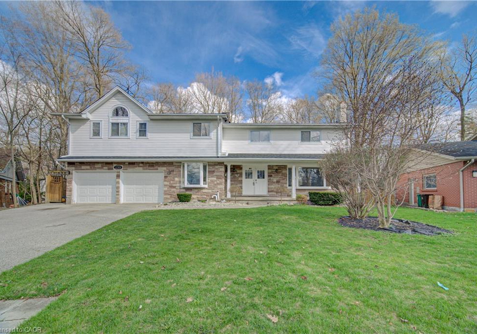 298-ferndale-place-waterloo-ontario-40829637