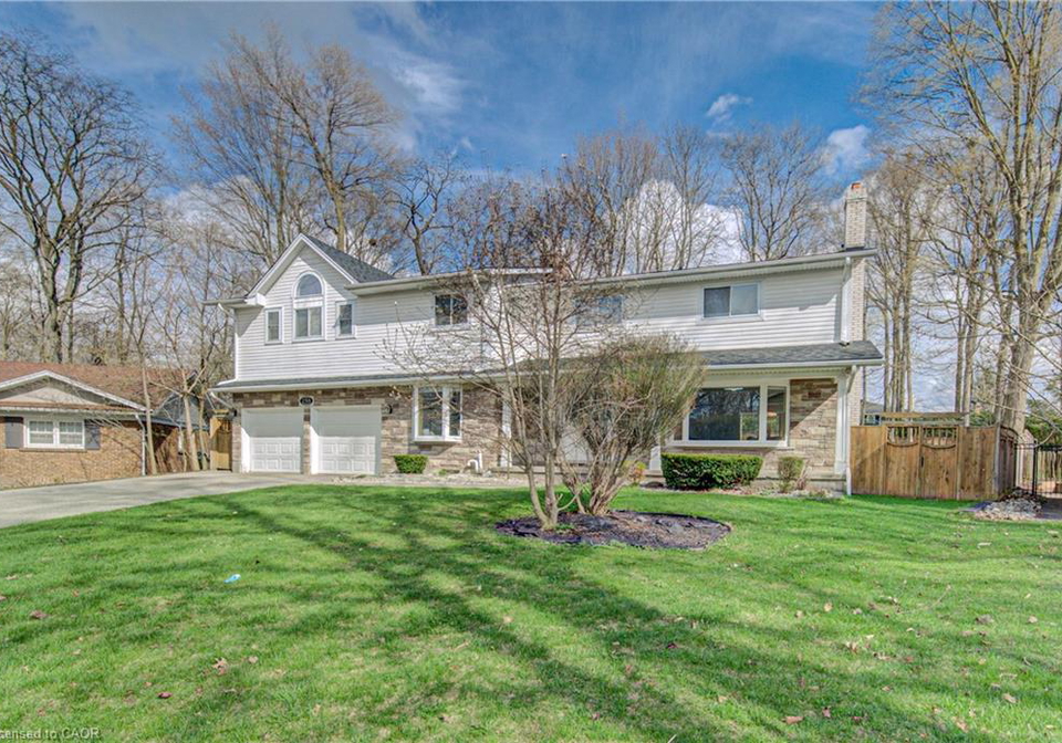 298-ferndale-place-waterloo-ontario-40829637