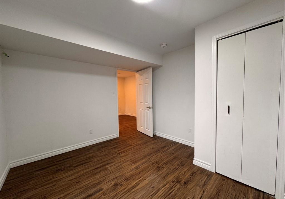 28-mulberry-lane-waterloo-ontario-40829639