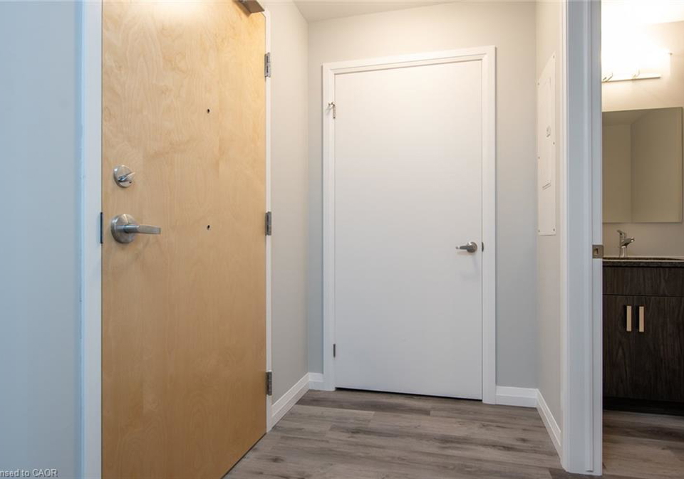60-charles-street-w-kitchener-ontario-40829651