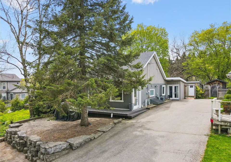 15-poplar-trail-puslinch-ontario-40829656