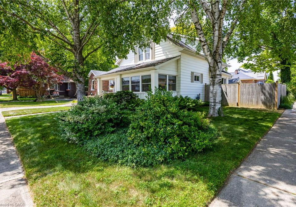 5-hawthorne-avenue-simcoe-ontario-40829666