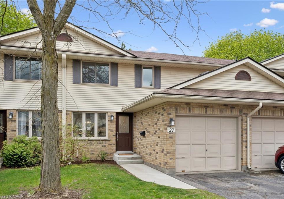 375-kingscourt-drive-waterloo-ontario-40829741